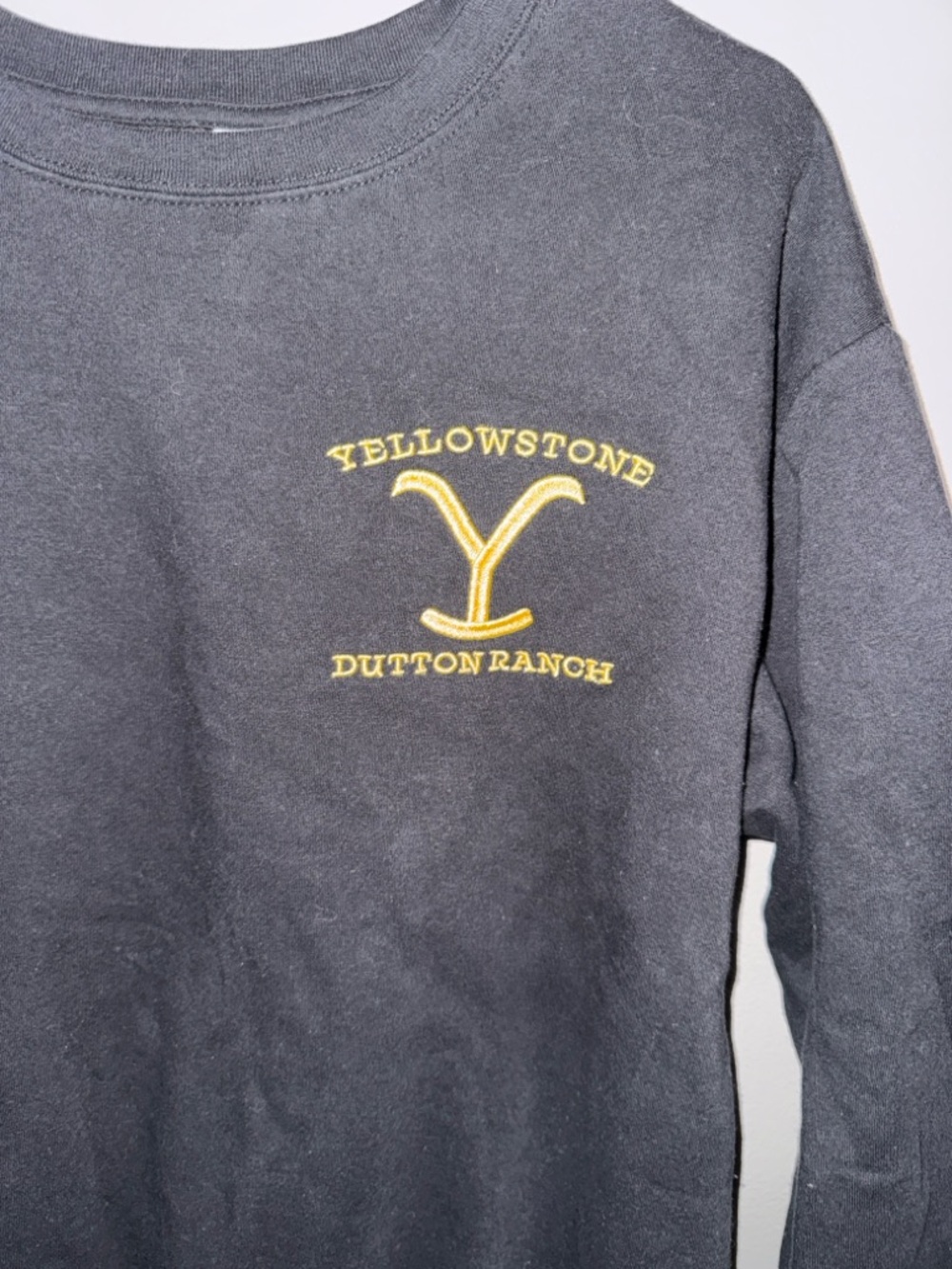 Yellowstone Dutton Ranch Crewneck - Picture 2 of 5